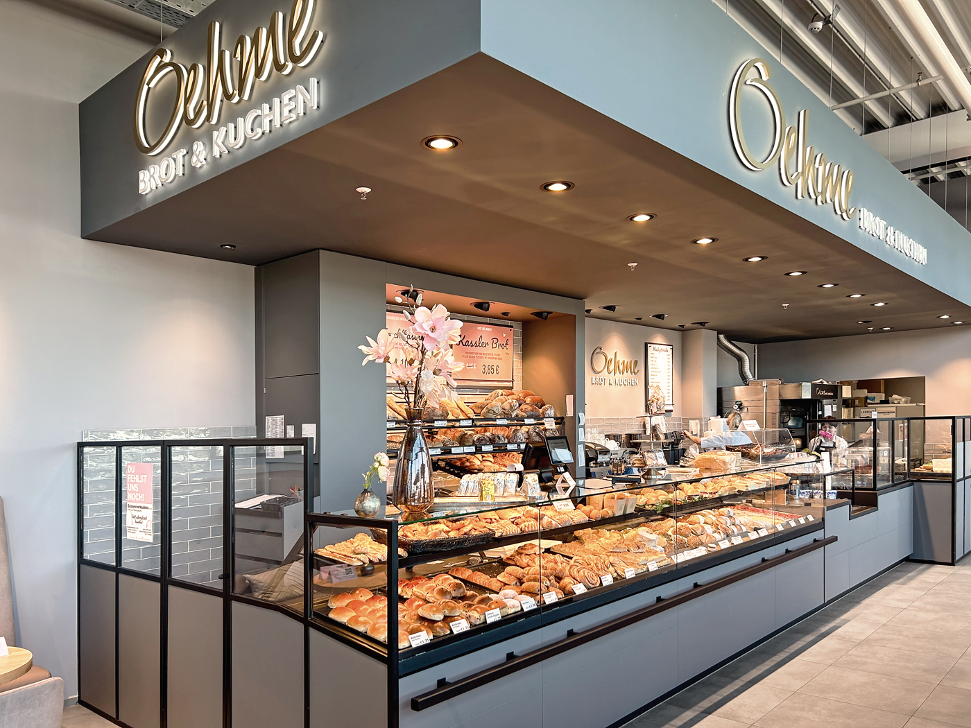 hbplus.-Ladenbau-Bäckerei-Konditorei-Café-Oehme-1